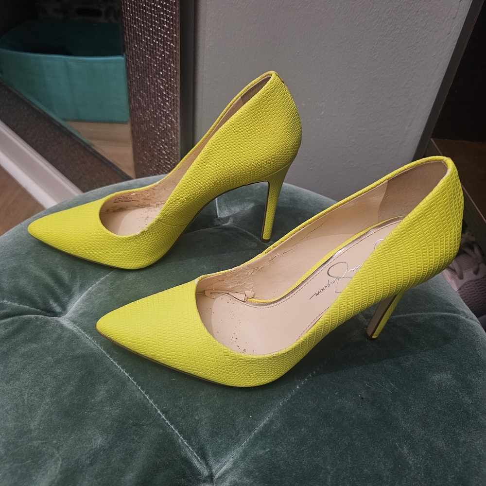 Jessica Simpson Vibrant Yellow Heels - Picture 4 of 7